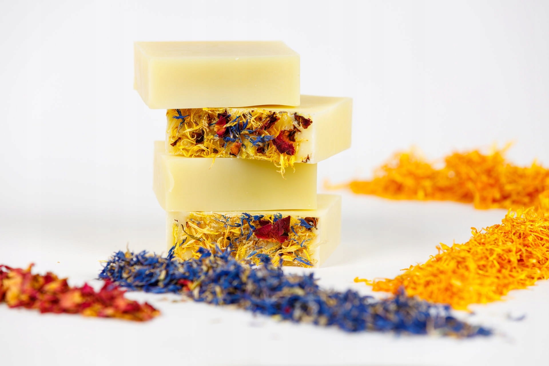 NATURALNE MYDŁO FLOWER POWER W KOSTCE KOSTKA 100g SŁOMIANA PRACOWNIA