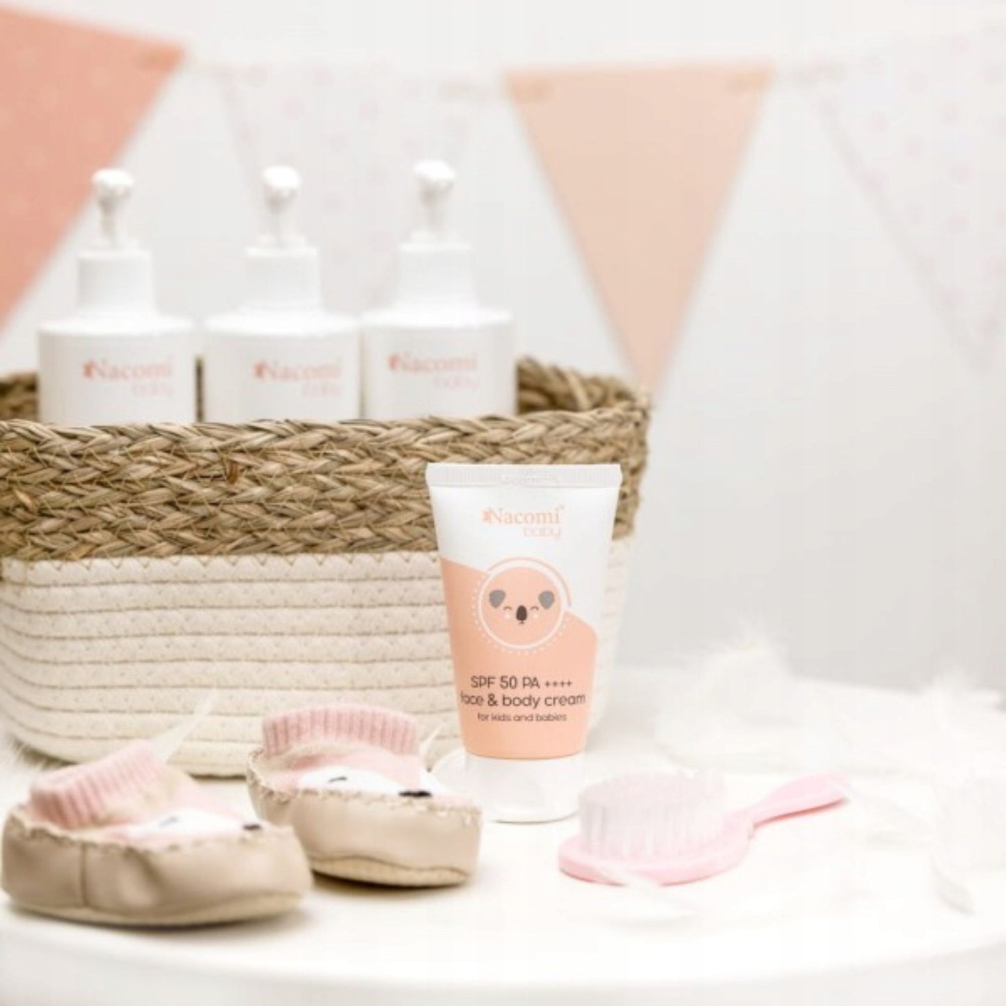 Nacomi Baby Fotostabilny Krem SPF 50 do twarzy i ciała dla dzieci 50ml